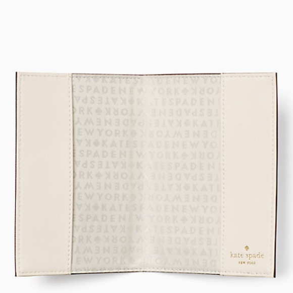 ✖️SOLD✖️Kate Spade Mikas Pond Passport Holder - Picture 4 of 6